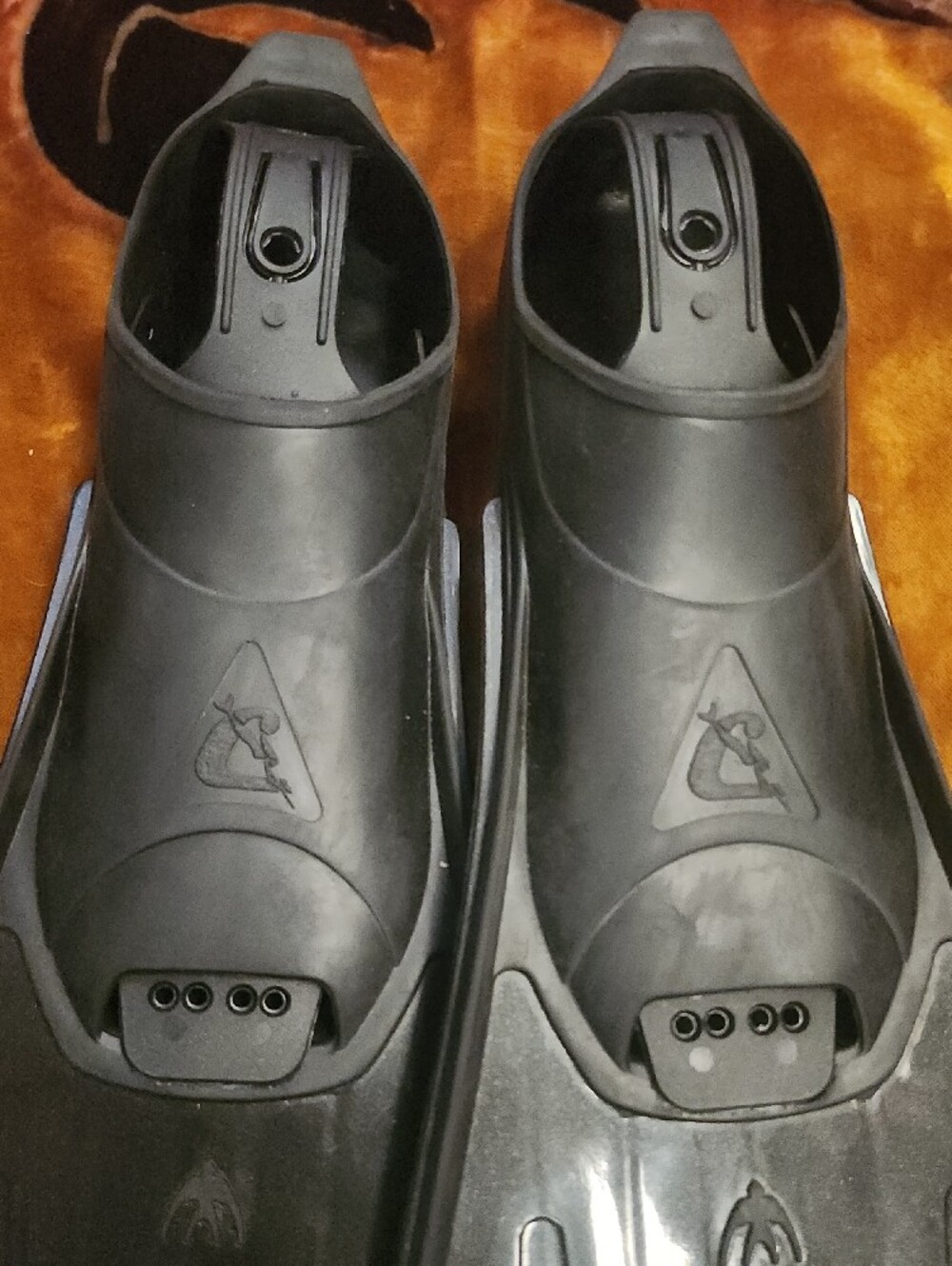 NWOT Cressi Black Full Foot Dive Fins - Picture 4 of 9